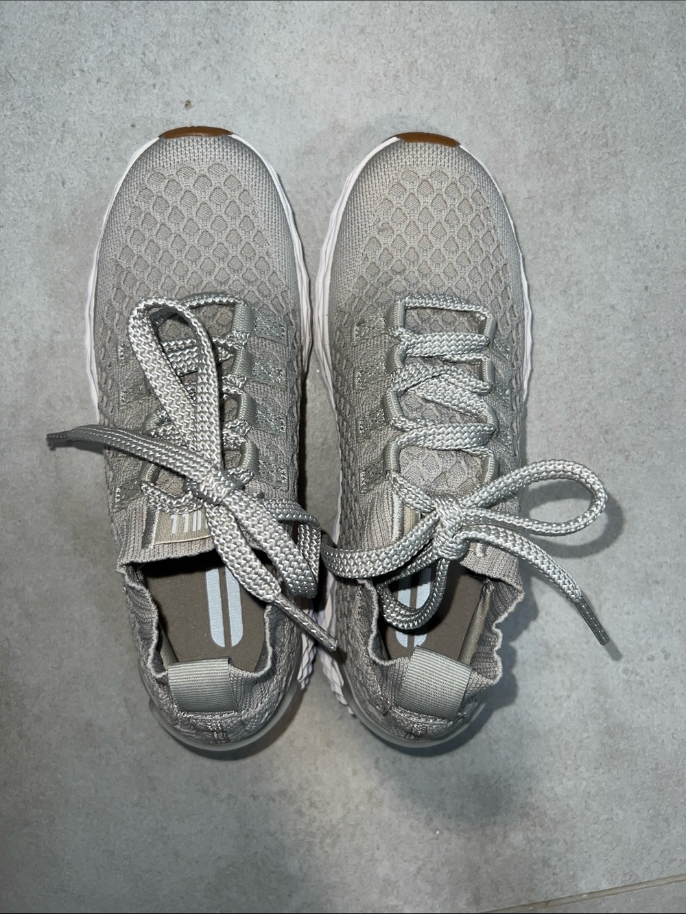 Never worn NOBULL Women's Allday Knit Sneakers Light Gray